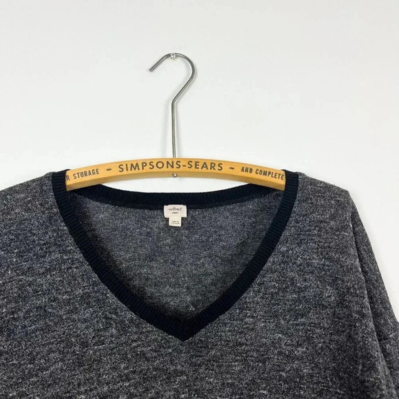 Aritzia Wilfred Womens Small Sherbrooke Sweater Grey Black V Neck Pullover - Picture 3 of 5